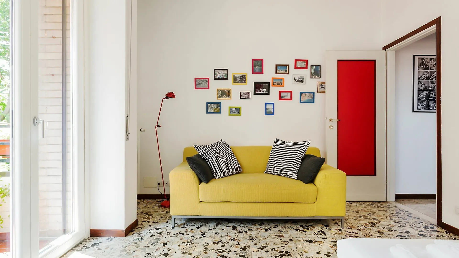 Mondrian Apartment In Milan contacts